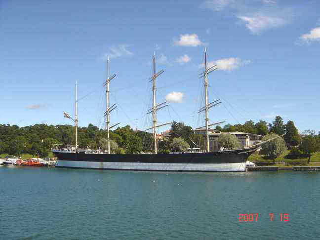 Pommern Maarianhaminassa 2007.jpg (28094 bytes)